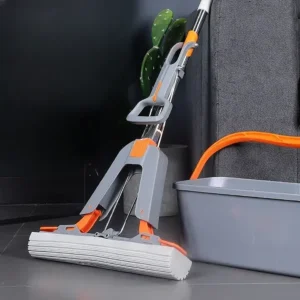 CleanHero™ Self-Wringing Mop